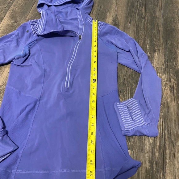 Lululemon half zip blue jacket with hood - Picture 7 of 9